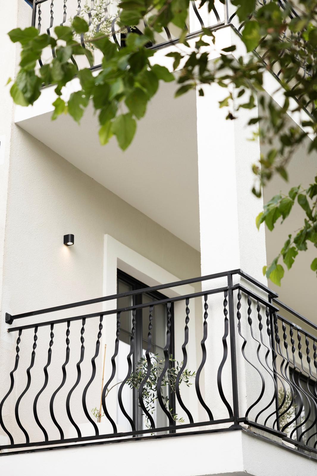 Image of Villa - 8 Bedrooms - 4 Bathrooms for Sale in Tivat-Montenegro, Image 3